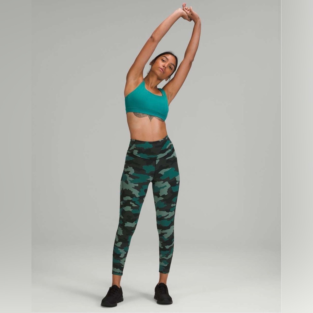 NWT Lululemon Base Pace HR Tight 25" - Size 4